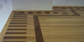 Solid oak flooring, two-tone design